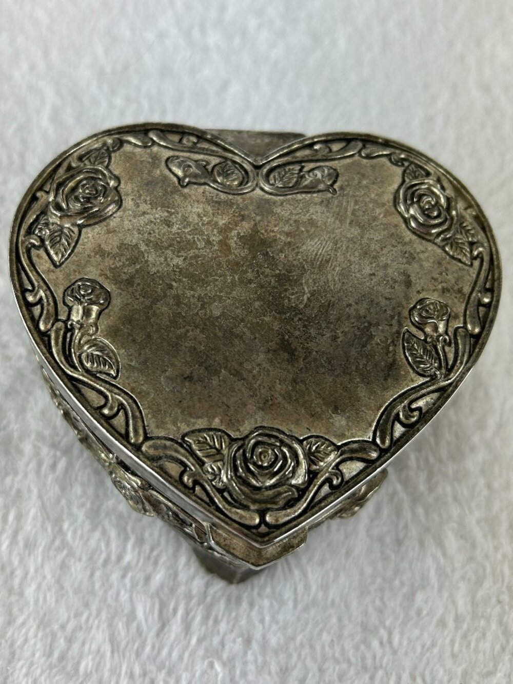 Regent Square Trinket Box,Heart-Shaped Silver-Plated with Red Velvet Lining